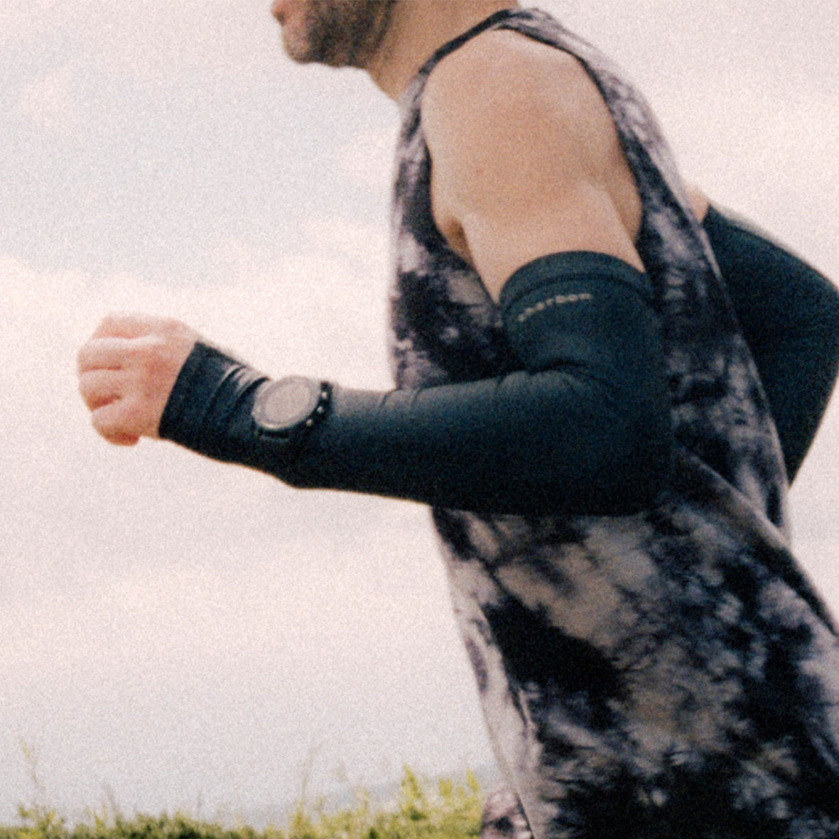 DRY STRETCH ARM SLEEVE