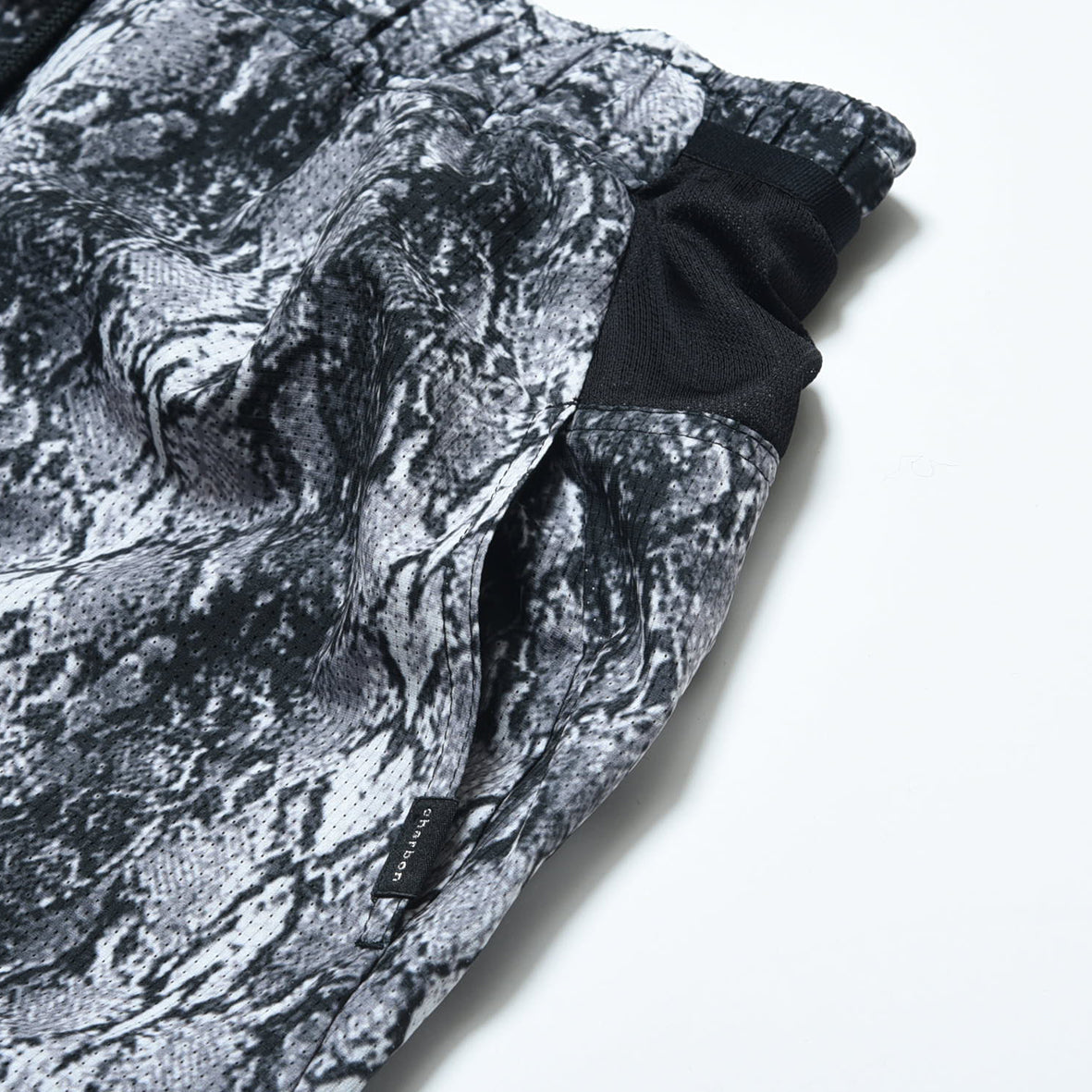 PYTHON PATTERN 7 POCKETS RACING SHORTS