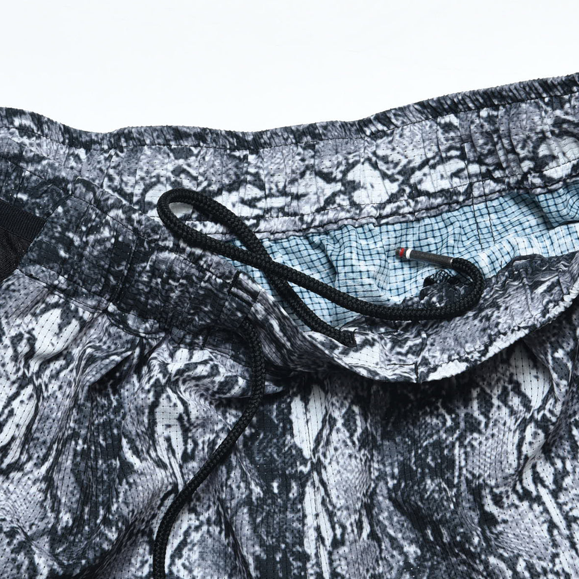 PYTHON PATTERN 7 POCKETS RACING SHORTS