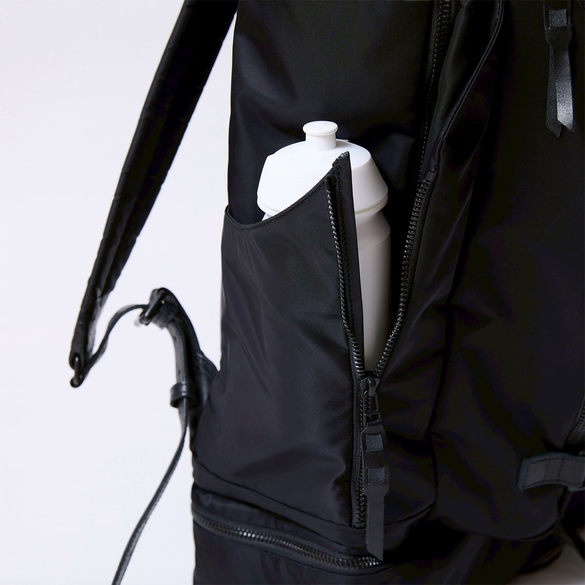 Athletic sac charbon38