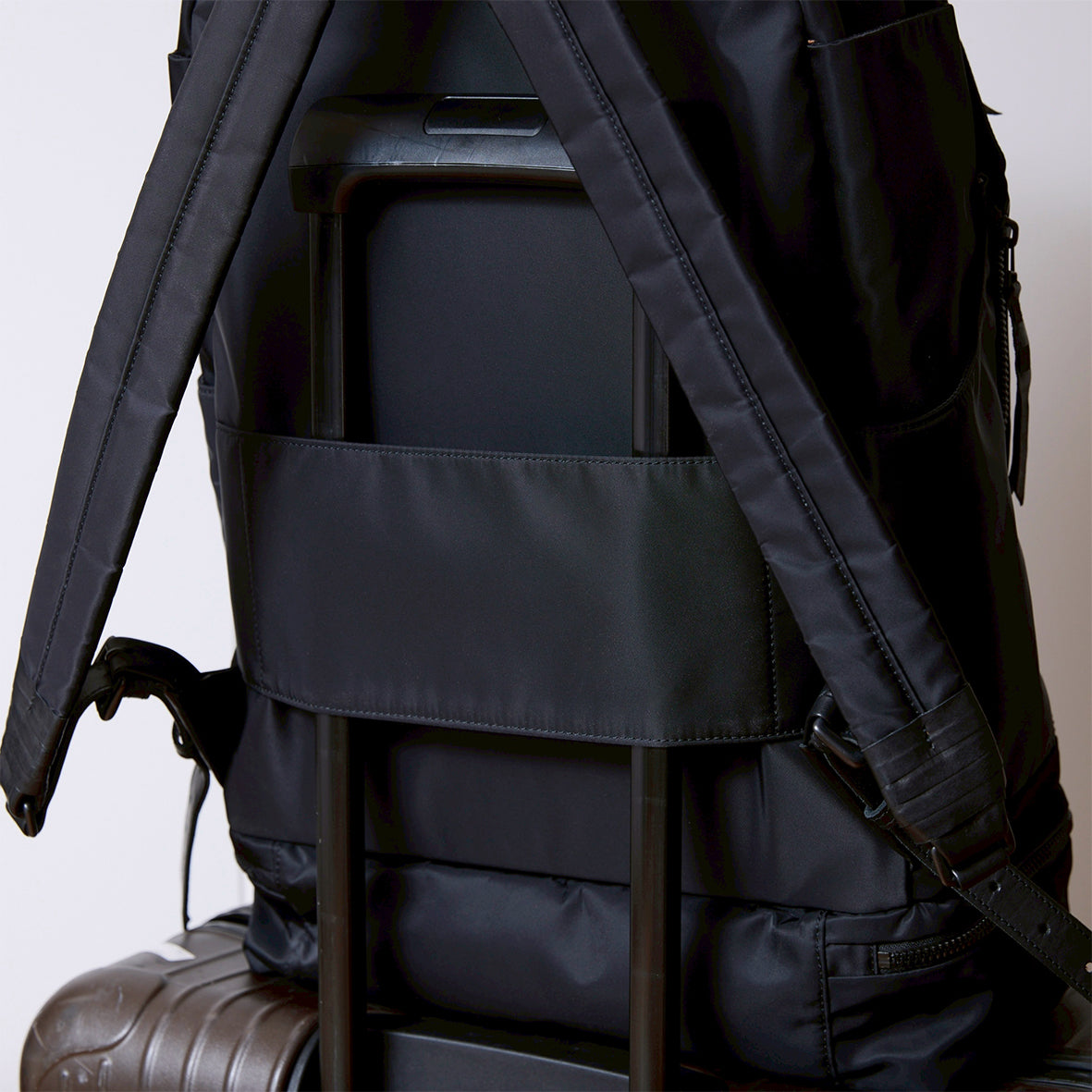 Athletic sac charbon38